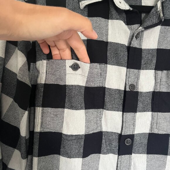 Wind River Black and White Plaid Flannel Shirt - Picture 7 of 11